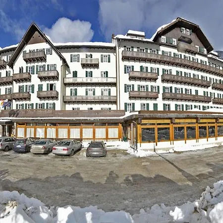 Hotel Th San Martino - Majestic Dolomiti San Martino Di Castrozza